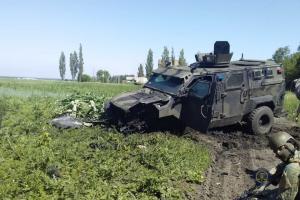 В Авдеевке подорвался автомобиль ВСУ, ранены 10 военных