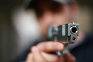 Стрельба в Харькове: нетрезвый гражданин ранил сам себя