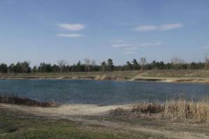 На водоемах Луганской области сложилась нестабильная ситуация с качеством воды: где опасно купаться