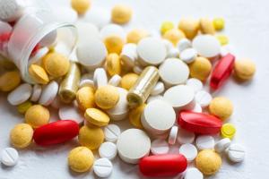 В Минздраве нашли способ, как уменьшить стоимость на лекарства - Степанов