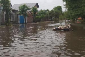 Курортный Бердянск затопило после мощного ливня
