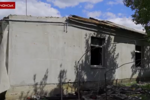 Пожарных не дождались: в Лисичанске сгорели две квартиры - видео