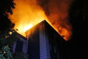 "Хорошо горит": В оккупированном Донецке пылала поликлиника