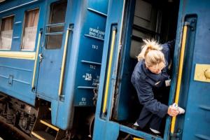 Місто, де не зупиняються потяги: У Тернополі пасажири підняли бунт через карантинні обмеження