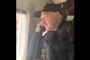 "Як щури розбіглися": Лукашенко подивився з вертольота на протести проти себе