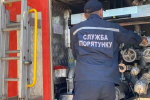 У Лисичанську з пожежі врятували літнього чоловіка