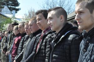 В Україні ставатиме менше солдатів-строковиків, - Генштаб