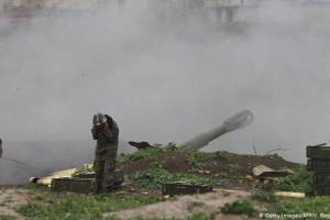 Обострение в Нагорном Карабахе: В Армении объявили военное положение и всеобщую мобилизацию