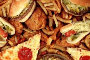 Ученые назвали продукты, ускоряющие старение на биологическом уровне