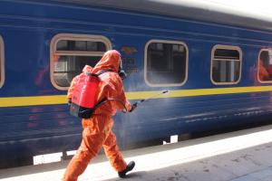 "Укрзализныця" возобновляет движение поездов из большинства ранее закрытых станций