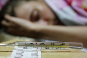 Дослідники з'ясували, які неврологічні симптоми виникають у більшості хворих на COVID-19