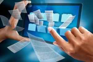 Зеленский анонсировал отказ от бумажных документов в 2021 году