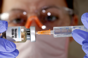 Вакцина от COVID-19 эффективна в более чем 90% случаев: компания Pfizer заявила о прорыве