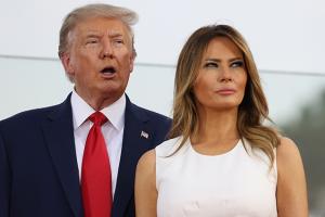 Мелания Трамп "считает минуты до развода", - СМИ