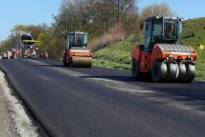 Ремонт дорог зимой, или Как в Лисичанске "осваивают" бюджет к концу года