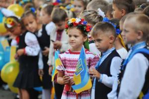 В школу с 5 лет: в Минобразования назвали аргументы в пользу нововведения