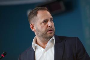 Глава ОПУ Ермак заявил, что заразился COVID-19