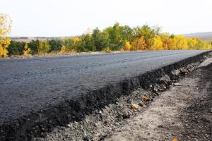 На Луганщине ремонтируют дорогу до КПВВ "Золотое"