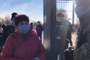 Окупанти не пропускають людей через КПВВ: працює тільки "Станиця Луганська"