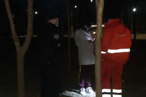 В Северодонецке патрульные помешали молодой девушке совершить самоубийство