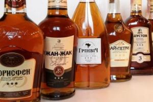 Какой алкоголь был самым популярным среди украинцев в 2020 году: данные Госстата