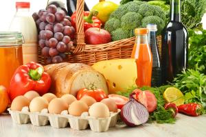 Цены на продукты в Украине существенно изменились: что подорожало и подешевело в 2020 году