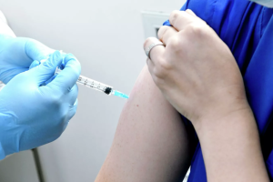 В Германии 8 человек получили передозировку вакцины от COVID-19