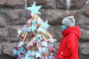 Повышение цены на газ, планы на закупку вакцин и стоимость новогоднего стола: главные новости Украины за 27 декабря