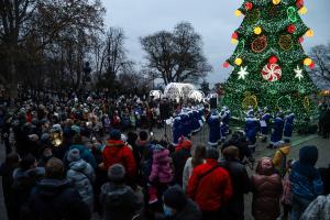 На відкритті міської ялинки в Одесі діти танцювали під російський "блатняк"