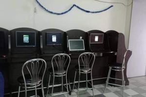 В Рубежном полицейские выявили подпольное игорное заведение (фото)