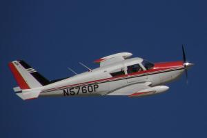 В США самолет упал на жилой дом: есть жертвы