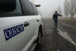 ОБСЄ виявила на Донбасі техніку окупантів, розміщену з порушенням ліній відведення