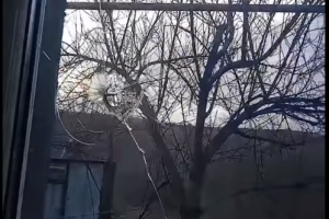 В Краматорске пуля с полигона прилетела в окно жилого дома