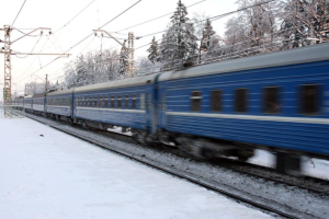 Речі довелося віддирати від вікна: потяг "Укрзалізниці" відзначився "сервісом"