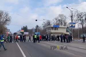 В разных регионах Украины люди вышли на "тарифные" протесты: видео