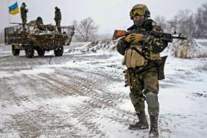 Оккупанты 4 раза открывали огонь по бойцам ВСУ, - штаб