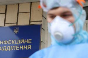 В Украине за сутки выявлено более 10 тысяч новых случаев COVID-19