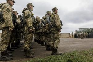 Новый вид военной службы и реформирование военкоматов: Рада приняла важный закон касательно армии