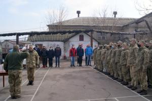 В Лисичанске проводили на срочную службу призывников