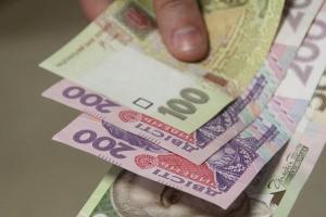 Верховная Рада проголосовала за выплату 8000 гривен ФЛП и работникам, которые пострадают от жесткого карантина