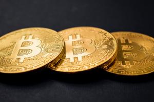 Bitcoin обновил исторический рекорд: стоимость криптовалюты достигла 60 тысяч долларов