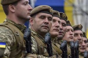 Украинцы больше всего доверяют ВСУ, меньше всего - чиновникам и российским СМИ: результаты опроса