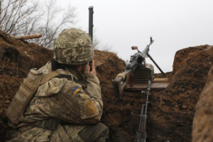 Окупанти 10 разів відкривали вогонь по бійцях ЗСУ на Донбасі, - штаб