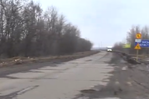 На Луганщині почали ремонтувати дорогу між Лисичанськом та Попасною (відео)