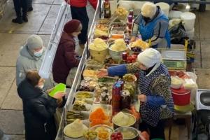 Как изменились тарифы, минималка, курс доллара и цены на продукты при Зеленском