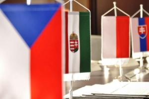 Польша созывает экстренное заседание Вышеградской группы из-за агрессии России