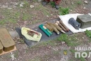 На Луганщине обнаружили 190 единиц боеприпасов, которые были спрятаны в 2014 году
