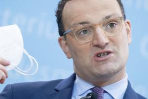 Германия ослабит карантинные ограничения для вакцинированных людей
