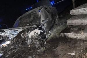 На Луганщині водій розбив іномарку і втік з місця ДТП