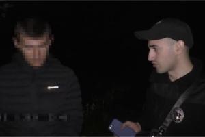 На Луганщині поліцейські "на гарячому" затримали злодія